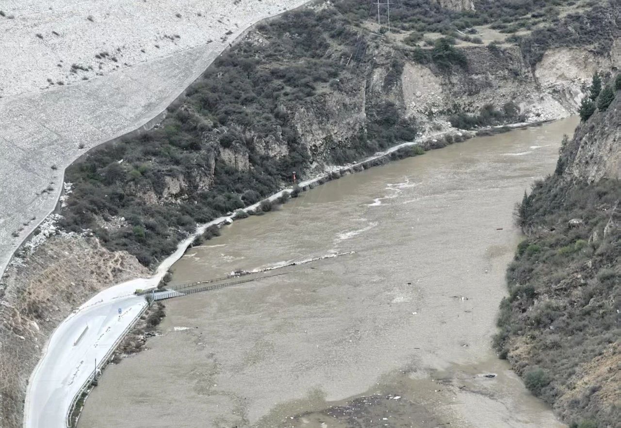 b3b48a0b9d0e41759ee5a89a7e7d0f24.jpg b3b48a0b9d0e41759ee5a89a7e7d0f24.jpg